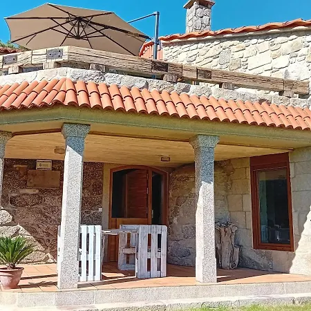 Dom wakacyjny A Casa Da Ponte Negreira