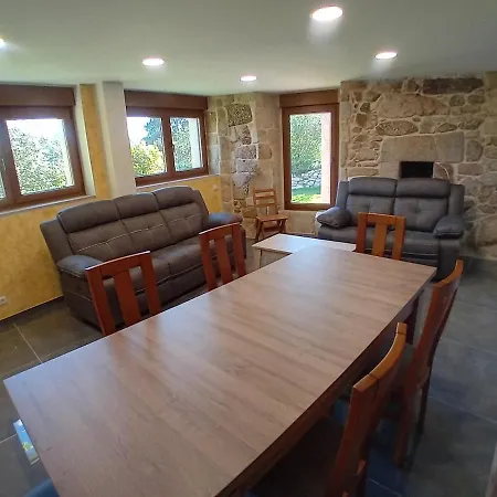 A Casa Da Ponte * Negreira