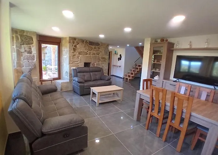 A Casa Da Ponte * Negreira