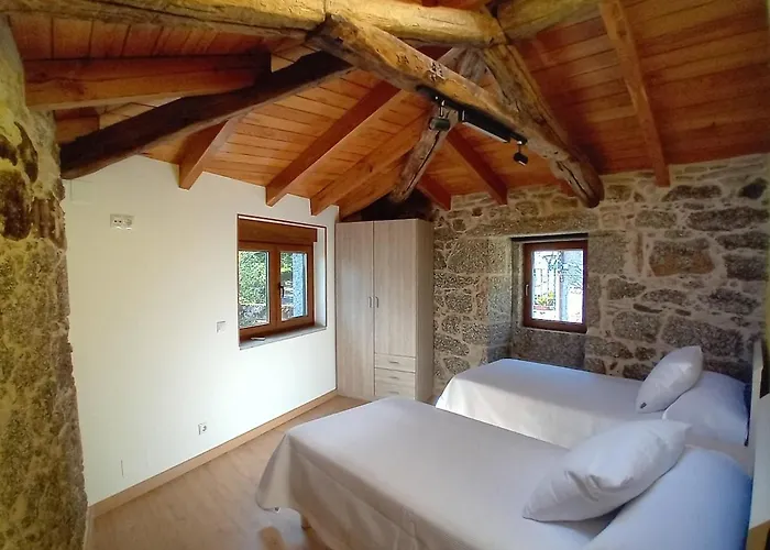 A Casa Da Ponte * Negreira